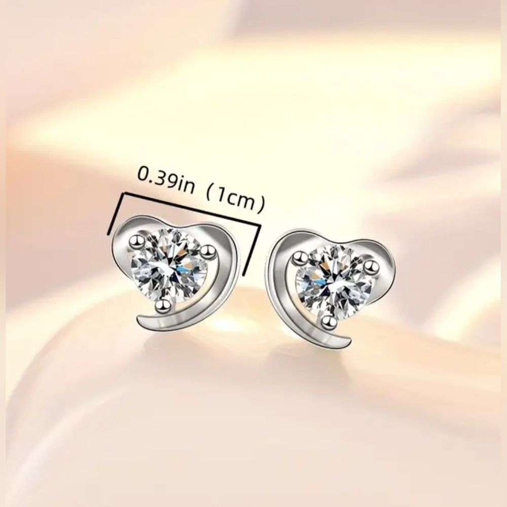 Heart Inlaid Zircon Earrings - Picture 3 of 6